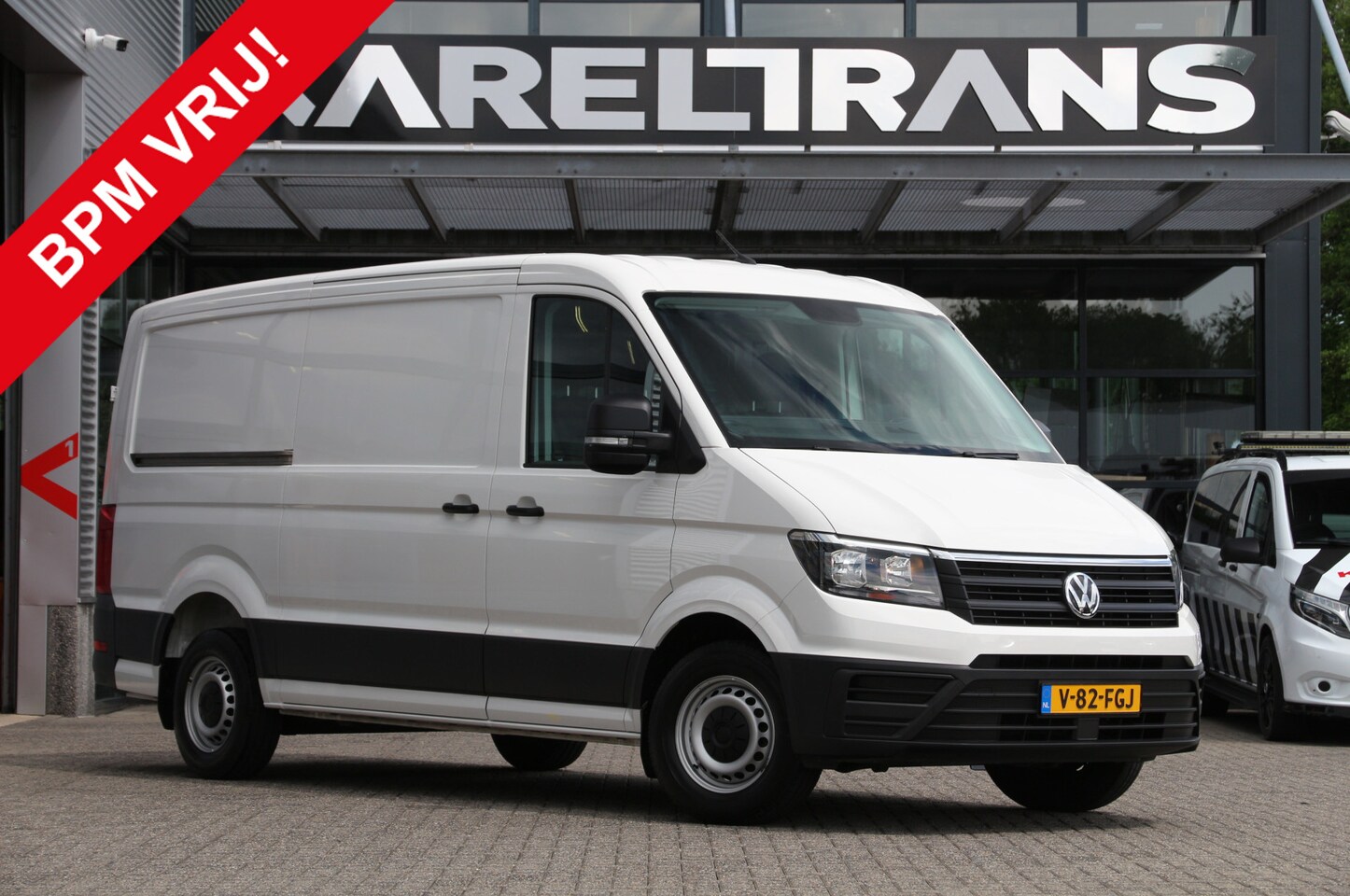 Volkswagen Crafter - 2.0 TDI 140 | 2x Schuifdeur | Standkachel | Cruise | Airco.. - AutoWereld.nl