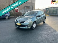 Renault Clio - 1.2-16V Special Line UNIEK MET 46XXX KM MET NAP