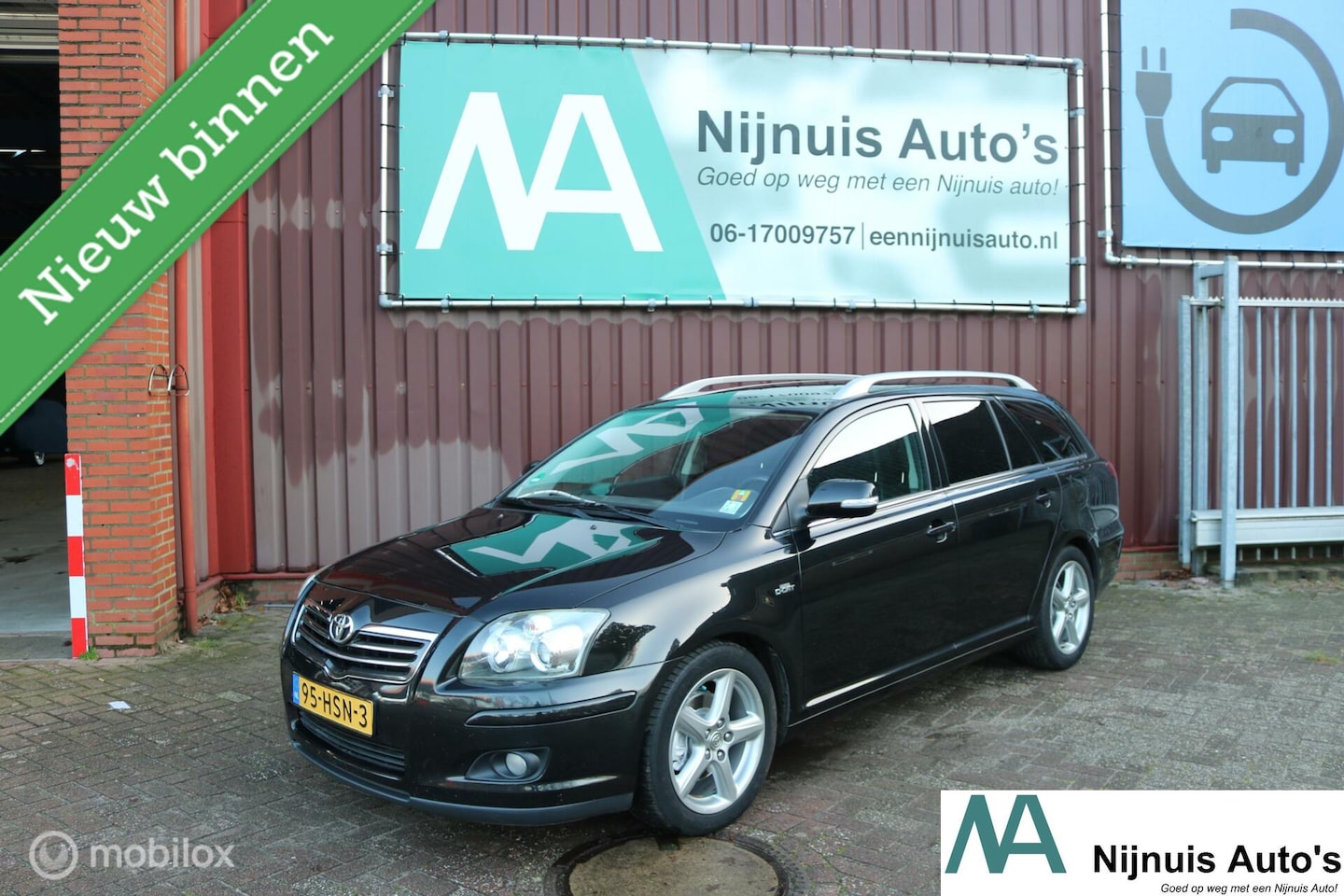 Toyota Avensis Wagon - 2.2 D-4D Luna Business Trekhaak - AutoWereld.nl