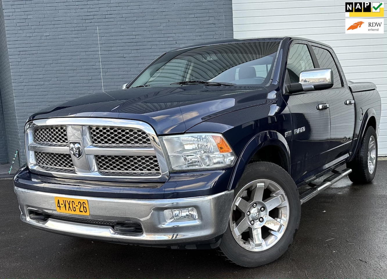 Dodge Ram 1500 - 5.7 V8 4x4 Quad Cab 6'4 SCHUIFDAK/BTW/NAVI/LEDER - AutoWereld.nl