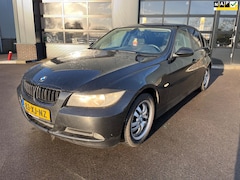 BMW 3-serie - 318i Business Line Rijd stuurt goed Motor ok