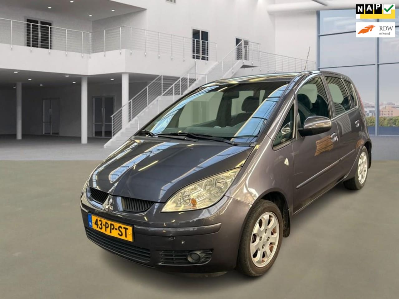 Mitsubishi Colt - 1.3 Inform Cool Pack Plus 1.3 Inform Cool Pack Plus - AutoWereld.nl