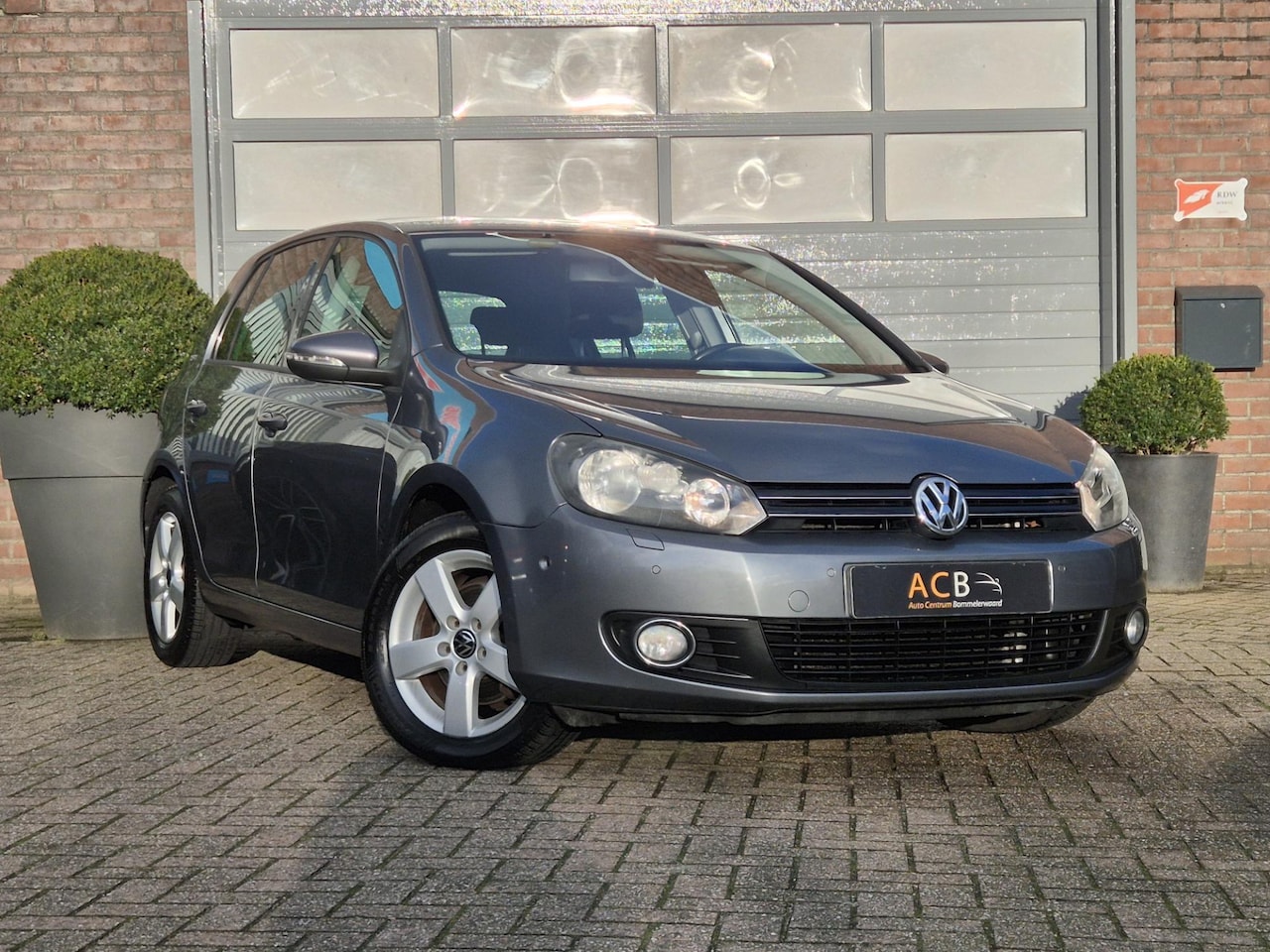 Volkswagen Golf - 1.4 TSI Comfortline AUTOMAAT, Navigatie, - AutoWereld.nl