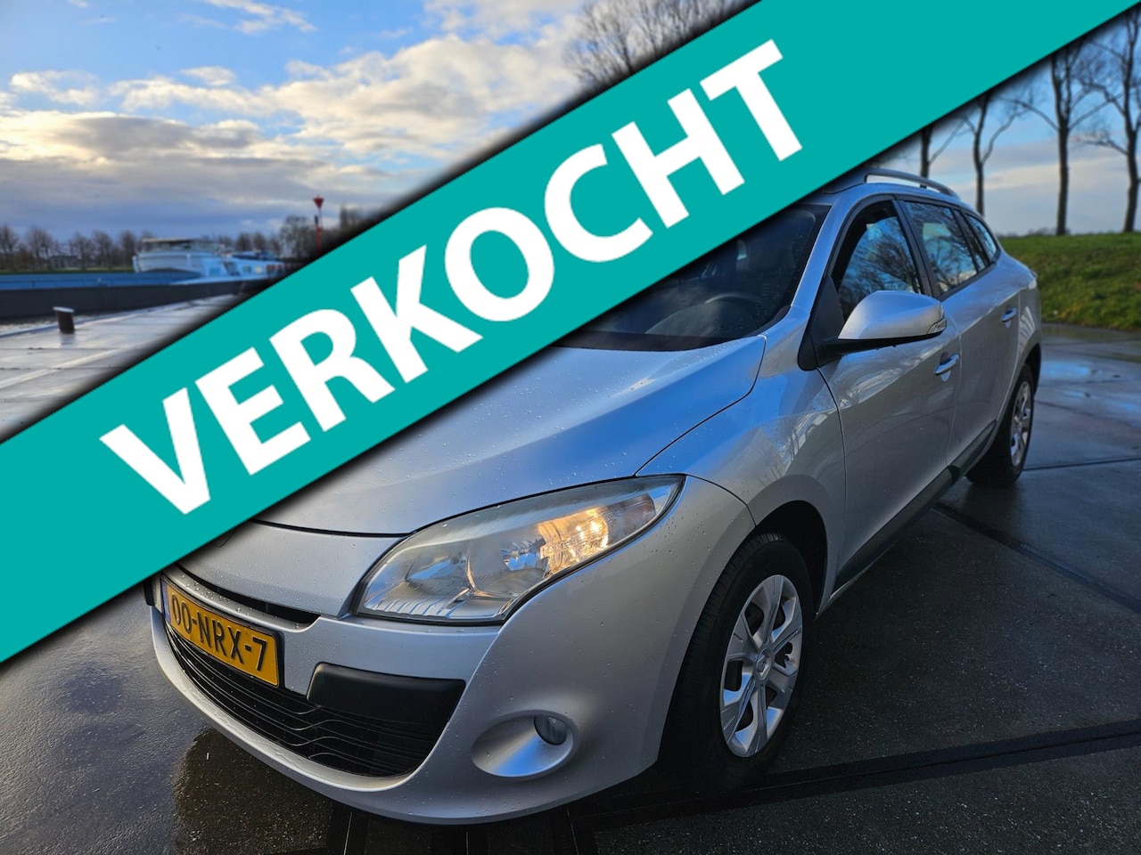 Renault Mégane Estate - 1.6 Expression Navi Airco - AutoWereld.nl