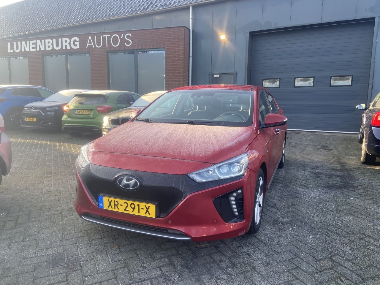 Hyundai IONIQ - Premium EV LEER SCHUIFDAK - AutoWereld.nl