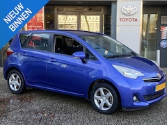 Toyota Verso S - 1.3 VVT-i Aspiration CAMERA CLIMA TREKHAAK LM-VELGEN NL-AUTO