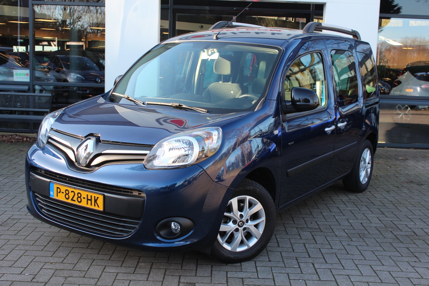 Renault Kangoo Family - 1.2 TCe Limited PDC, Airco, Cruise contr, LMV - AutoWereld.nl