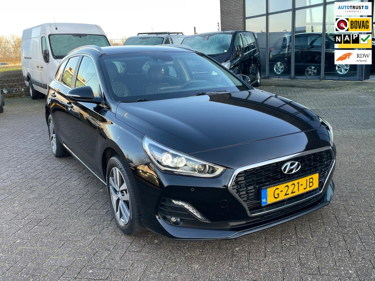 Hyundai i30 Wagon - 1.4 T-GDI Premium 1.4 T-GDI Premium, 1e eig, Geen import, Nap, Goed oh, Mooie km! - AutoWereld.nl