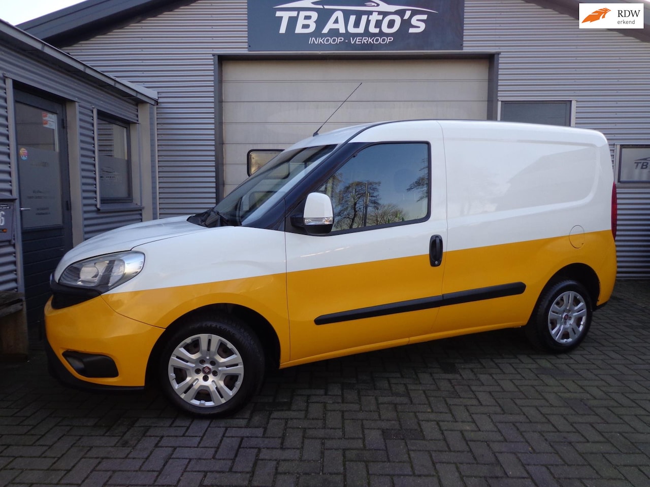 Fiat Doblò Cargo - 1.6 MJ L1H2 ! AIRCO ! - AutoWereld.nl