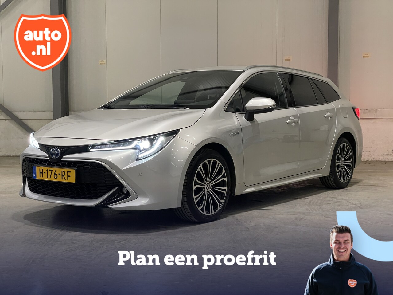 Toyota Corolla Touring Sports - 1.8 Hybrid Executive | Trekhaak | Carplay | Camera | Dodehoek detectie | Head-up display | - AutoWereld.nl