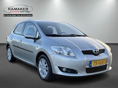 Toyota Auris - 1.6-16V Luna