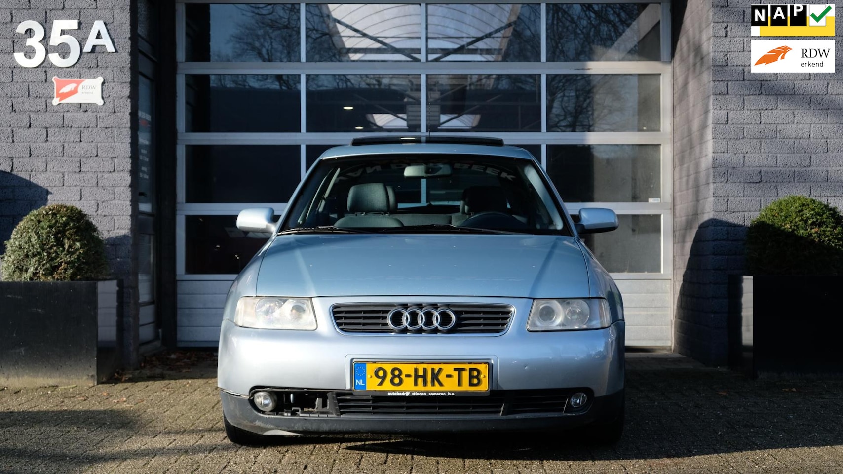 Audi A3 - 1.8 5V Attraction Automaat|Airco|Schuifdak - AutoWereld.nl