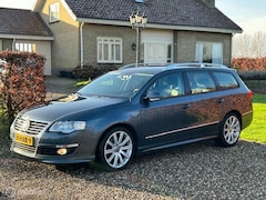 Volkswagen Passat Variant - 1.6 TDI R-LINE/LEDER/NAVI