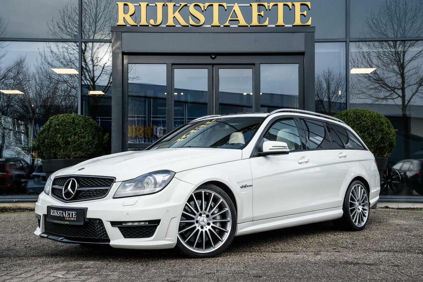 Mercedes-Benz C-klasse Estate - C63 AMG|PANO|H&K|MEMORY|FACELIFT - AutoWereld.nl