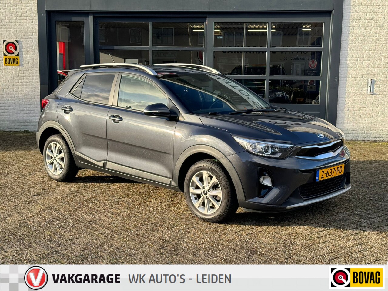 Kia Stonic - 1.2 MPi ComfortPlusLine Navigator - Camera - Navi - AutoWereld.nl