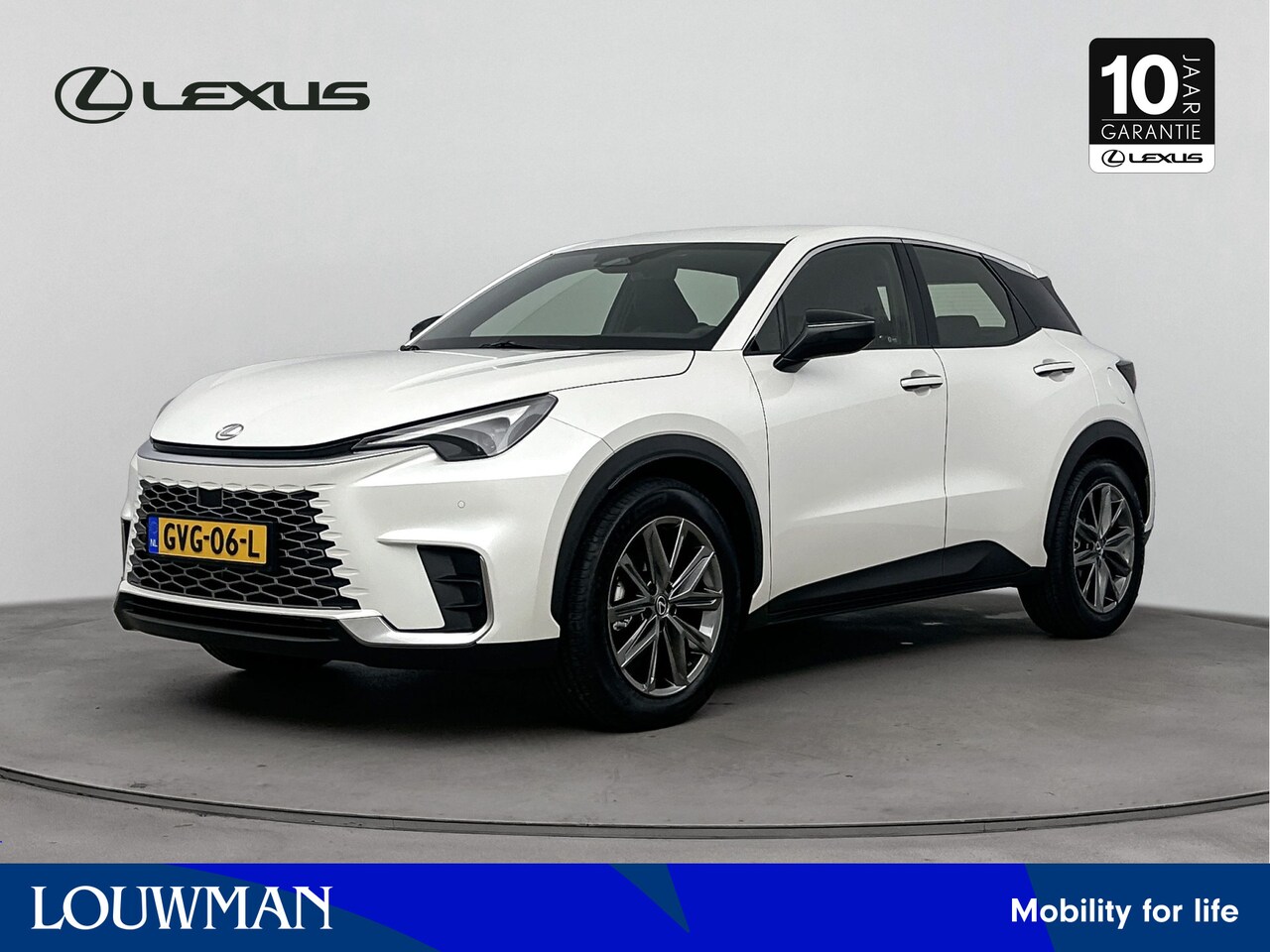 Lexus LBX - Business Line Pro 2WD | Geperforeerd Leder | Apple CarPlay / Android Auto | Stoelverwarmin - AutoWereld.nl