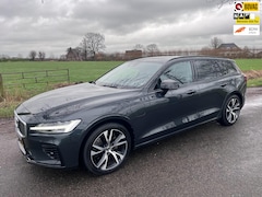 Volvo V60 - 2.0 T8 Twin Engine AWD R-Design