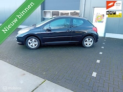 Peugeot 207 - 1.4 VTi X-line zo mee prijs