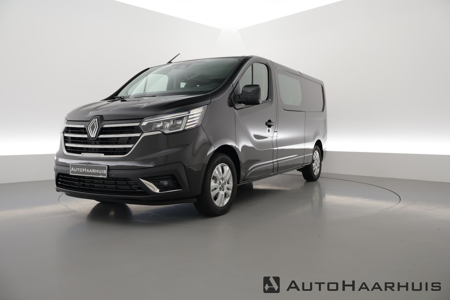 Renault Trafic - 2.0 Blue-170pk-Automaat L2H1 Extra Dubb.Cab. | Camera | Cruise | Navi | Voorraad - AutoWereld.nl