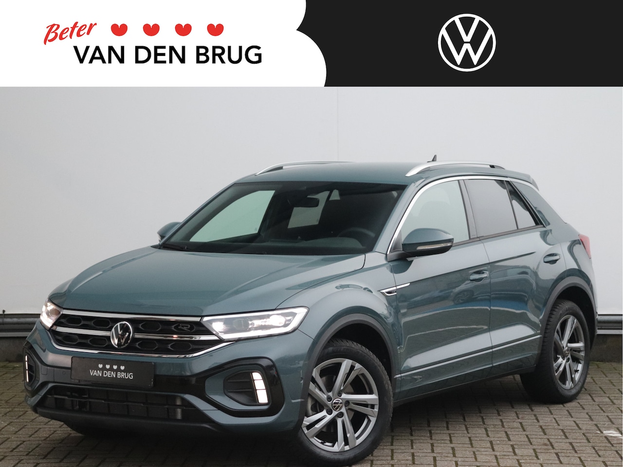 Volkswagen T-Roc - 1.5 TSI R-Line 150pk Automaat | Camera | Dodehoekdetectie | Navigatie | All-Season | Stoel - AutoWereld.nl