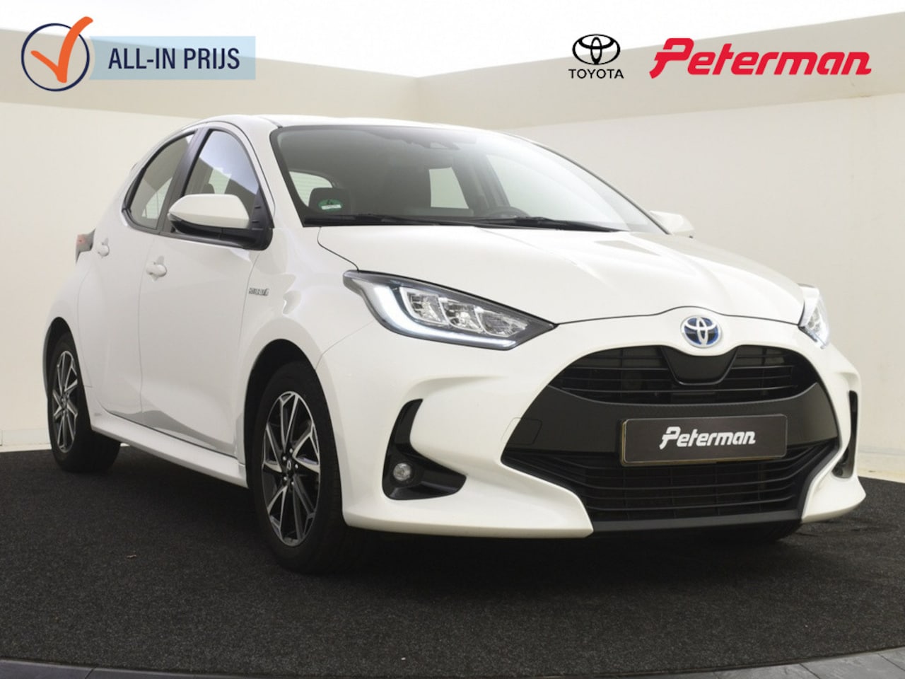 Toyota Yaris - 1.5 Hybrid First Edition | Navigatie | LM Velgen - AutoWereld.nl