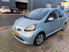 Toyota Aygo - 1.0-12V + / APK / NAP / AIRCO / ELEK RAMEN / 5DRS / GOED ONDERHOUDEN / MEENEEM PRIJS