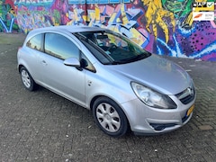 Opel Corsa - 1.3 CDTi EcoFlex S/S '111' Edition. Speciale uitvoering met airco geheel onderhouden tot a