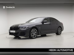 BMW 5-serie - 530e M-Sport | 19" | Schuifdak | Laser | Driving Assistant Professional