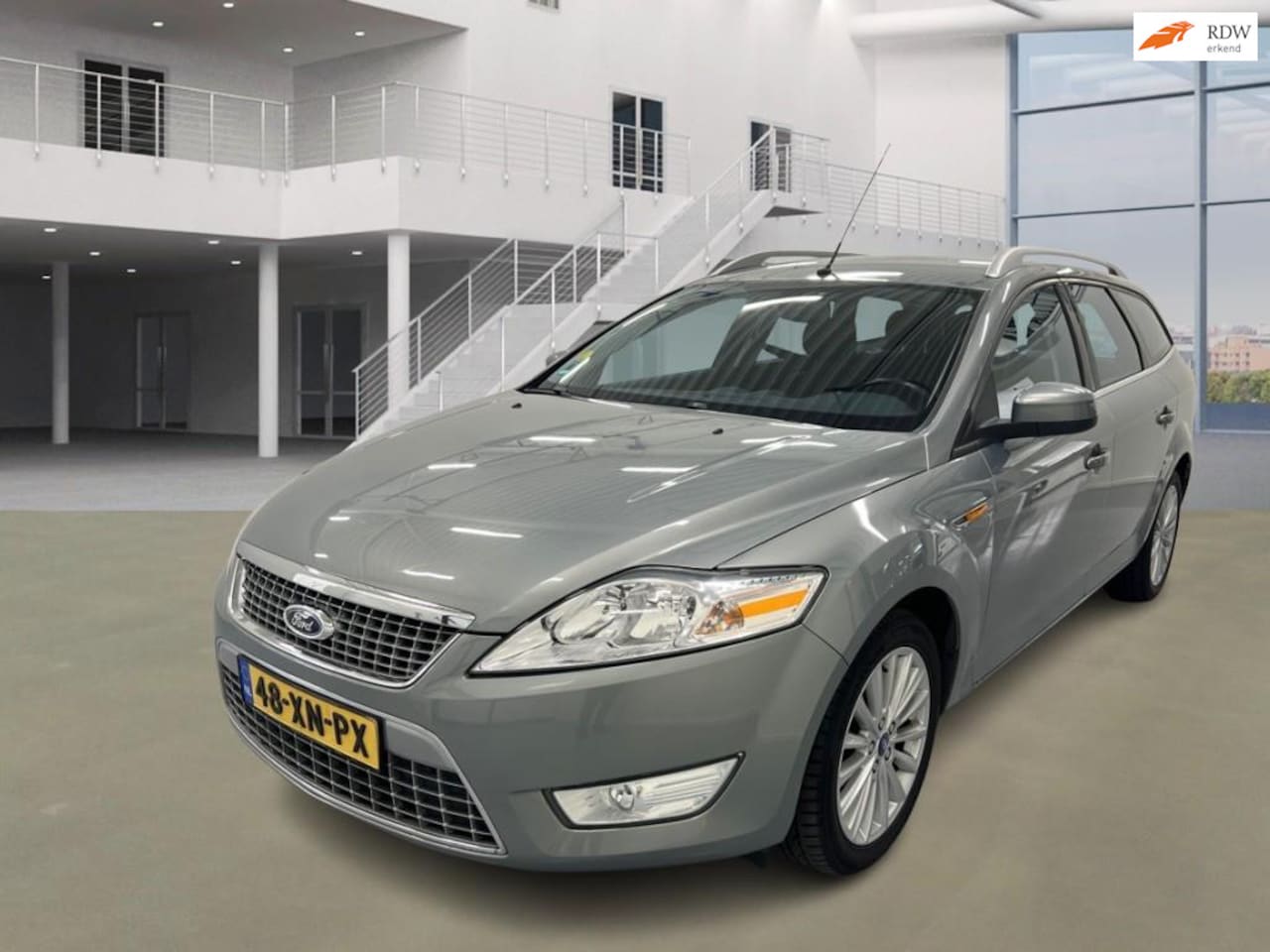 Ford Mondeo Wagon - 2.0-16V Titanium AIRCO CRUISE TREKHAAK 2 X SLEUTELS - AutoWereld.nl