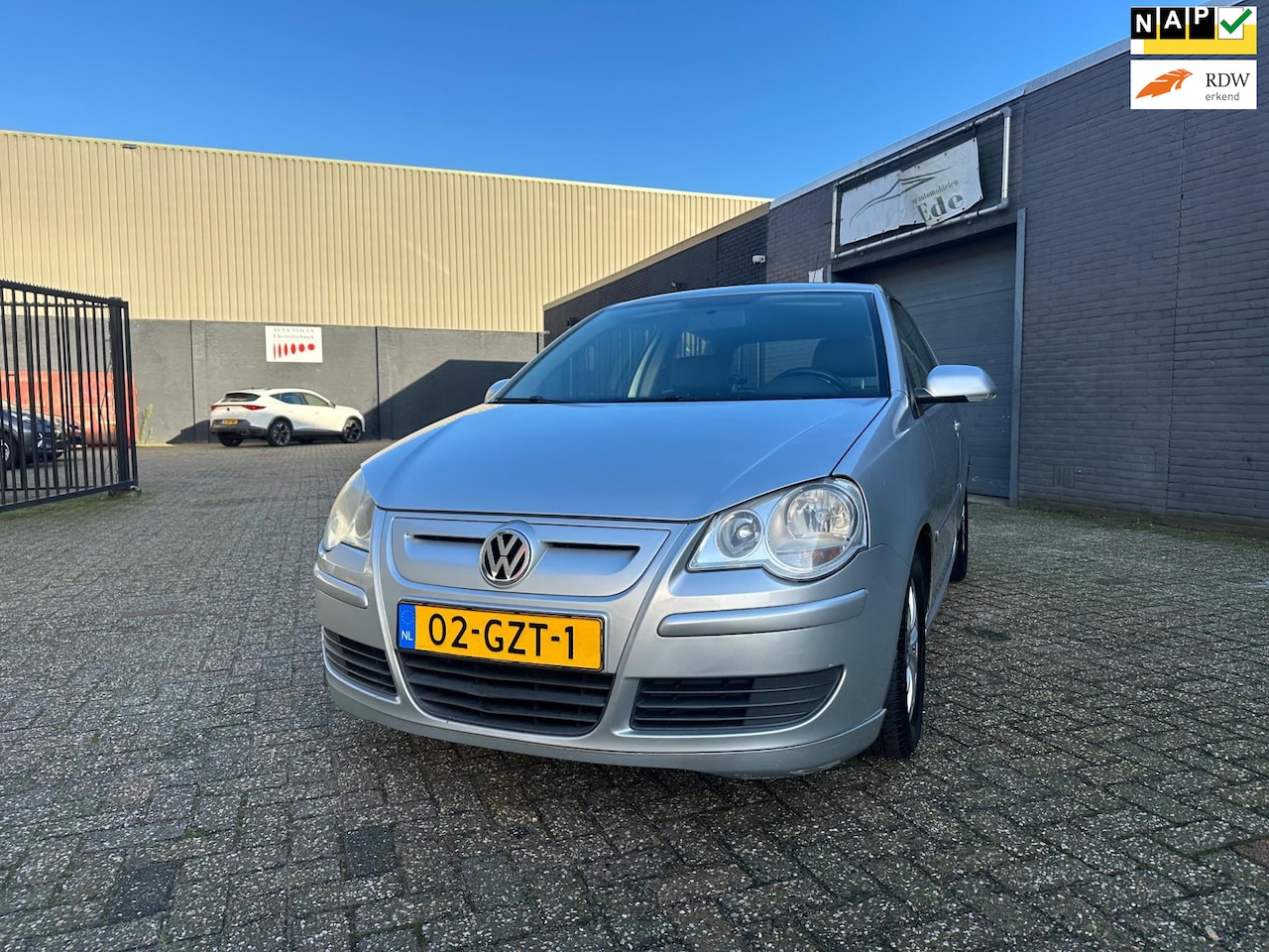 Volkswagen Polo - 1.4 TDI Comfortline BlueMotion Airco Cruise Elek. Pakket LM-Wielen APK NAP - AutoWereld.nl