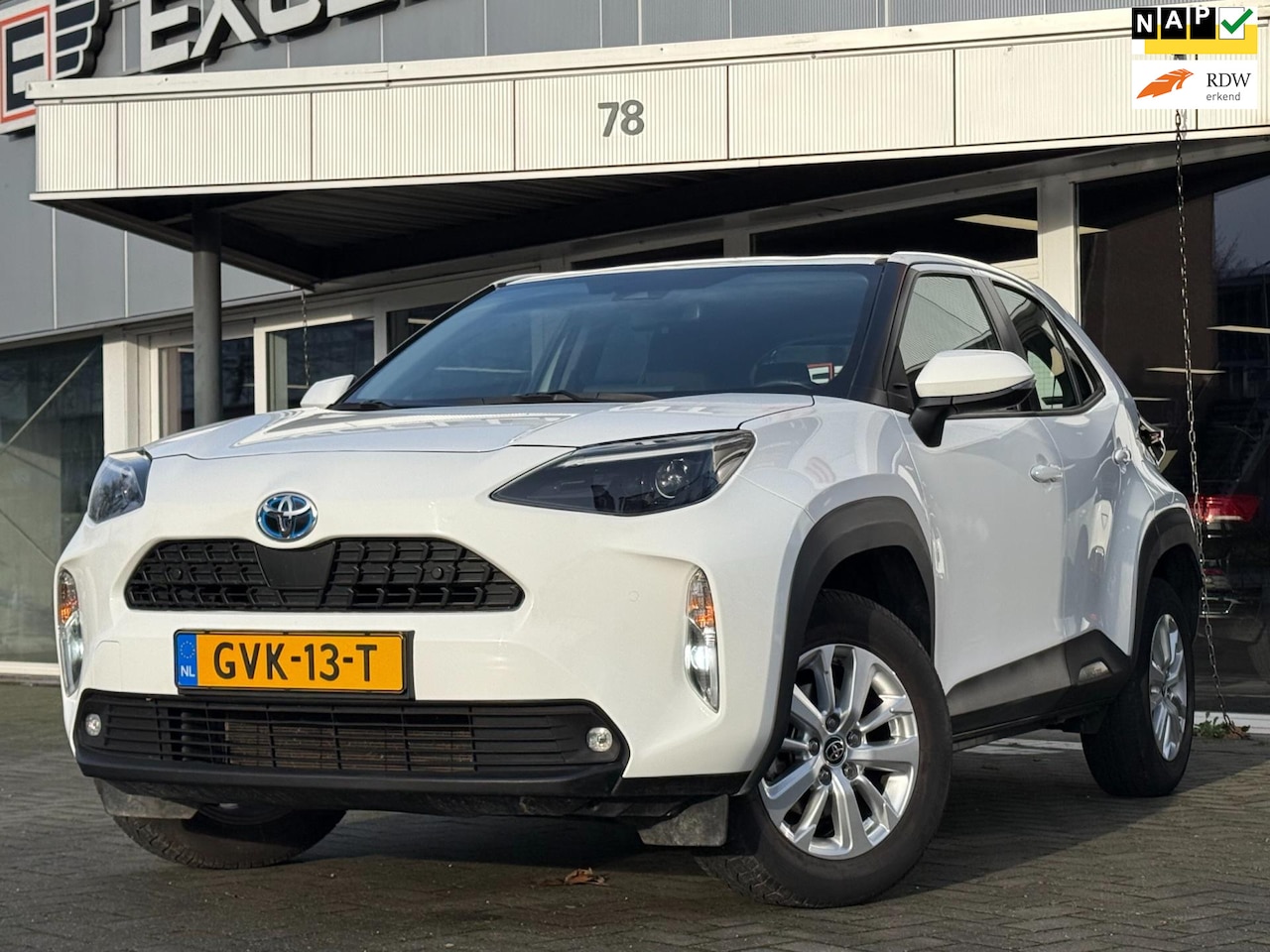 Toyota Yaris Cross - 1.5 Hybrid Dynamic Business | Navigatie - AutoWereld.nl