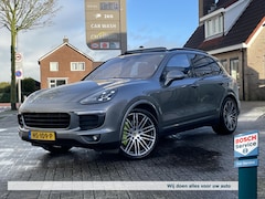 Porsche Cayenne - 3.0 S E-Hybrid V6 416PK / Pano / Org NL / Memory / Camera / Leder-Alcantara / Luchtvering