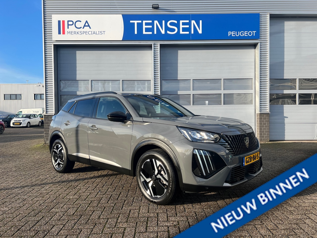 Peugeot 2008 - 1.2 130PK Allure | Automaat |Stoelverwarming | Voor en achter camera | Dodehoek |Facelift - AutoWereld.nl