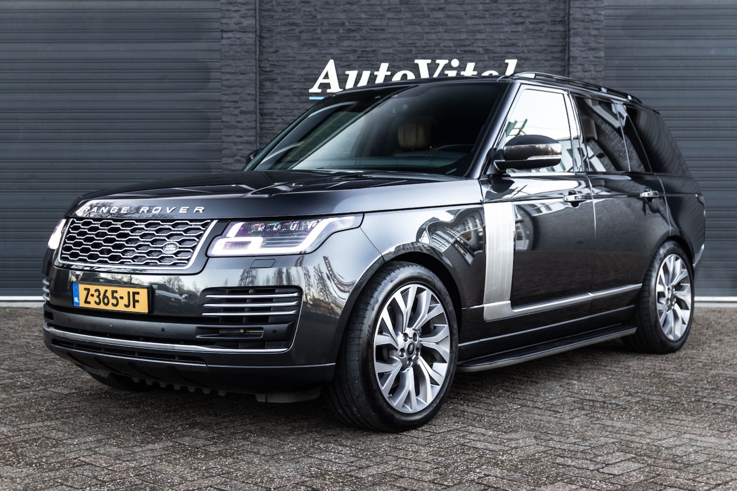 Land Rover Range Rover - 2.0 P400e Autobiography | Panodak | Meridian | TV-Schermen | Stoelventilatie / Verwarming - AutoWereld.nl