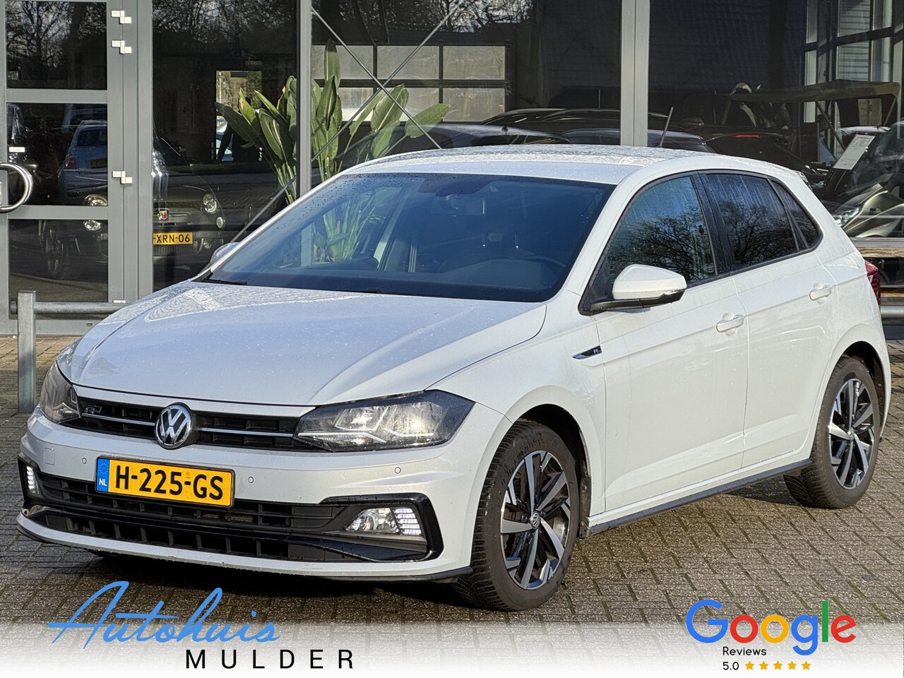 Volkswagen Polo - 1.0 TSI Highline R-Line/Clima/Navigatie/Getint glas/PDC v+a - AutoWereld.nl