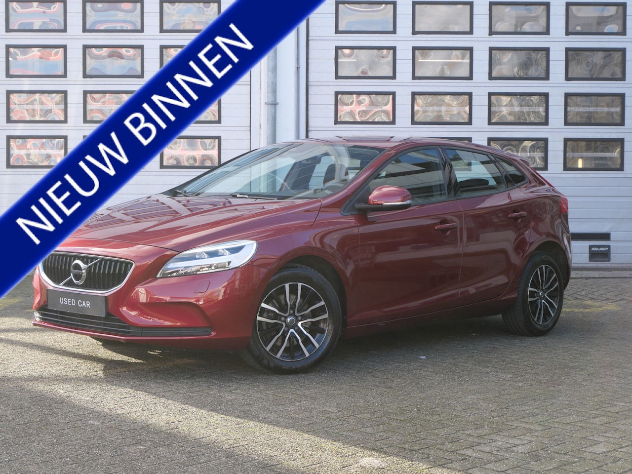 Volvo V40 - T2 Nordic+ | Stoelverwarming | Navigatie - AutoWereld.nl