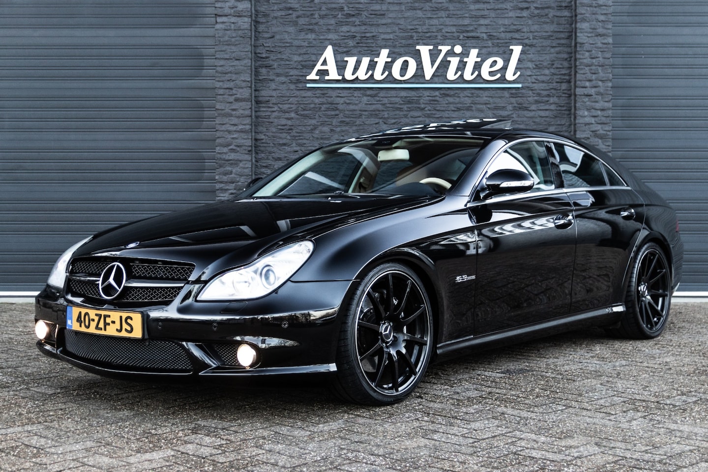 Mercedes-Benz CLS-klasse - AMG 63 | 514PK | Origineel NL | NAP | Youngtimer | Schuifdak | Stoelclima | Harman & Kardo - AutoWereld.nl