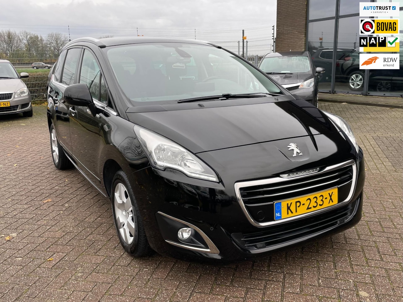 Peugeot 5008 - 1.2 PureTech Style 7p. 2e eig afk, Geen import, Nap, Volledig dealer oh! - AutoWereld.nl