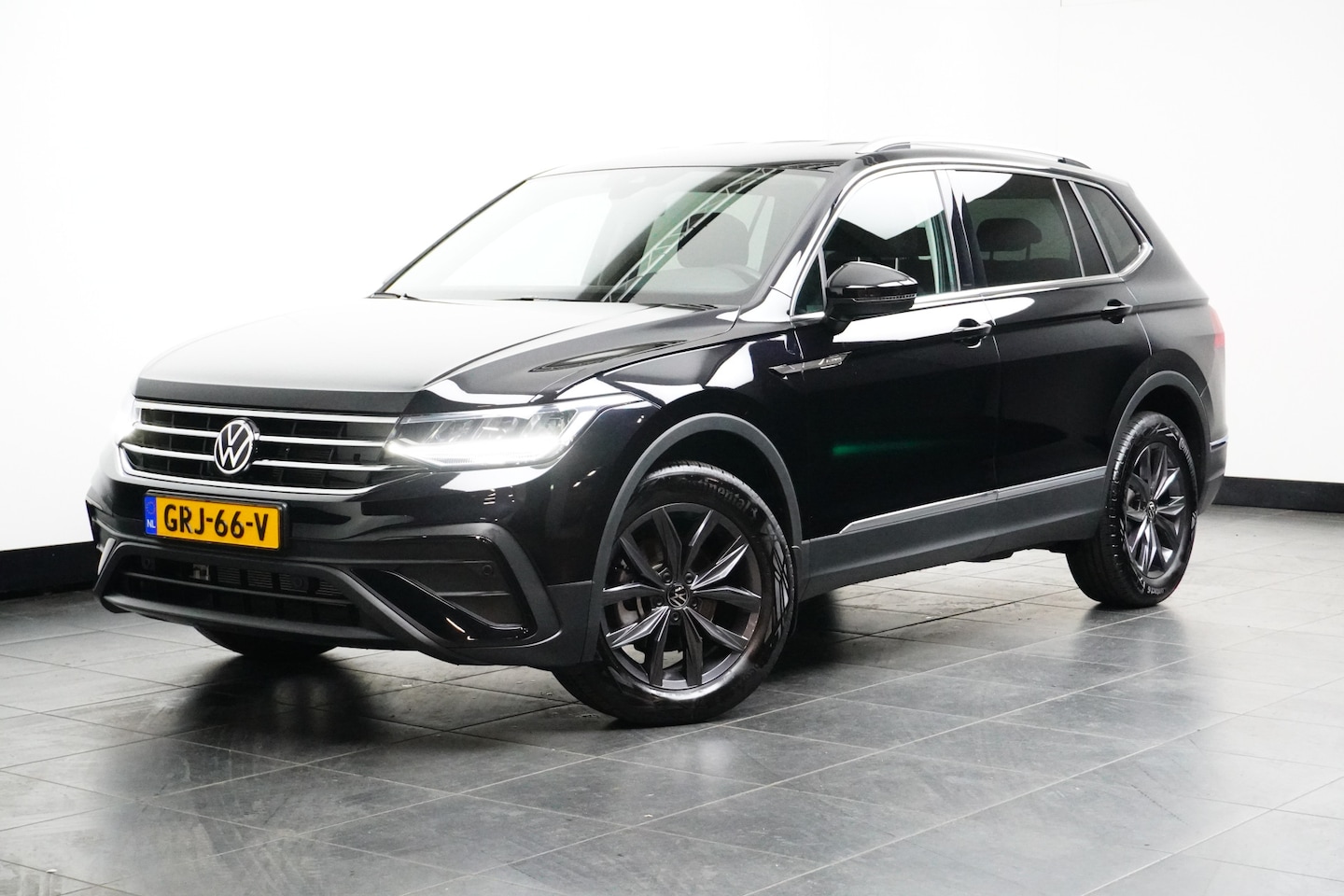 Volkswagen Tiguan Allspace - 1.5 TSI 150PK DSG Life 7p. | Trekhaak| Winterpakket| Camera| - AutoWereld.nl