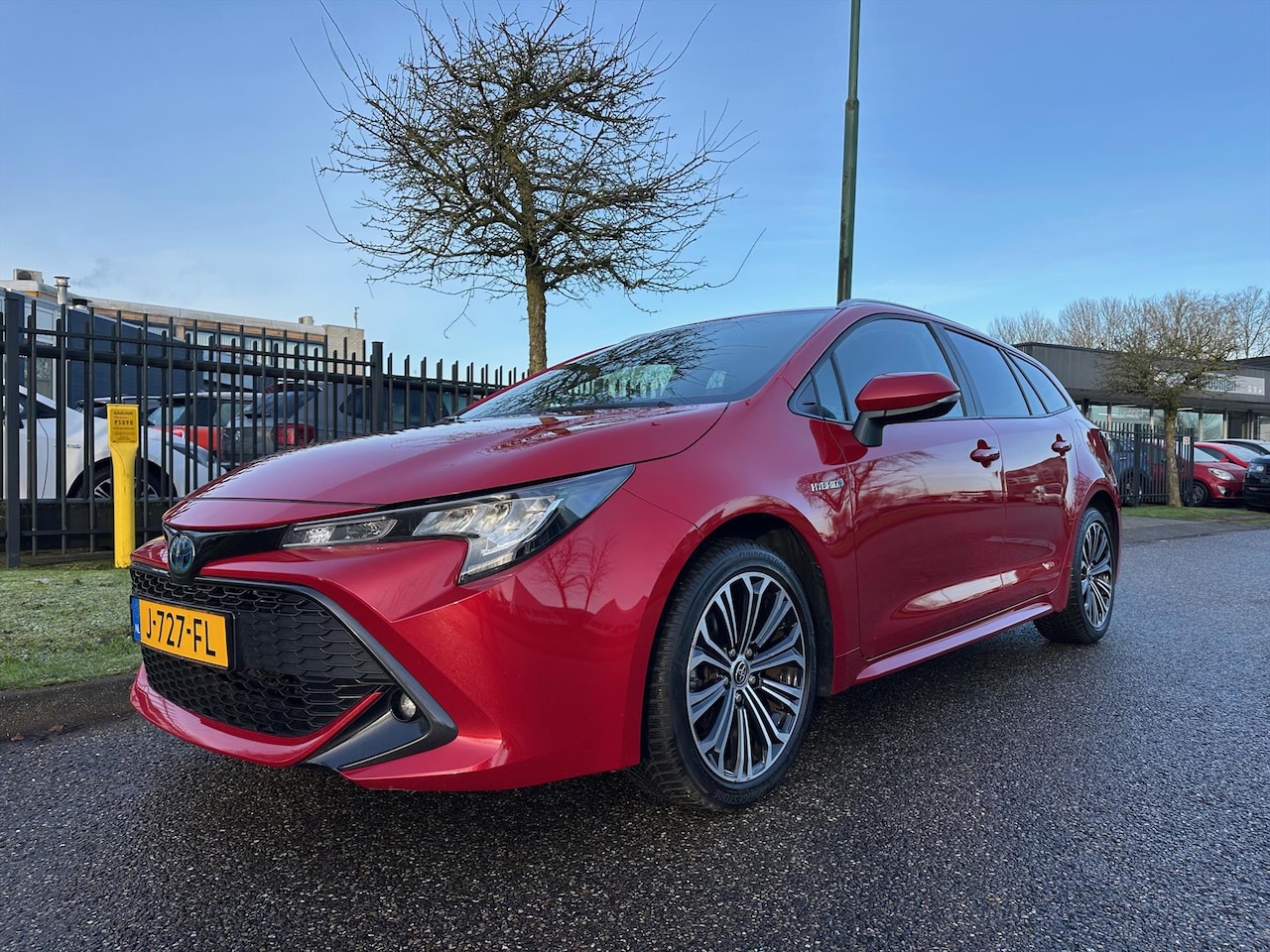 Toyota Corolla Touring Sports - 1.8 Hybrid 122pk CVT Dynamic lima Navi LM - AutoWereld.nl