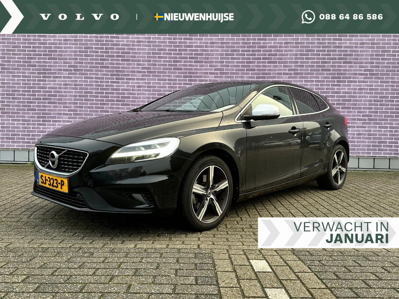 Volvo V40 - 2.0 T4 Business Sport Leder | Trekhaak afnb | Panodak | Camera | Keyless | Stoelverw | - AutoWereld.nl