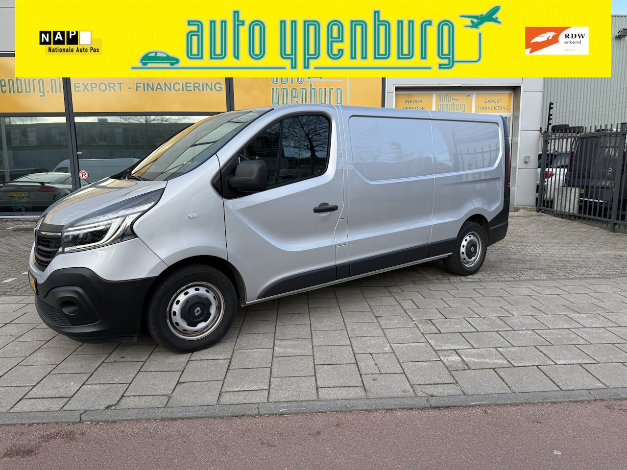 Renault Trafic - 2.0 dCi 120 T29 L2H1 Comfort * 98.789 Km * Navi * Airco * Cruise Control * - AutoWereld.nl