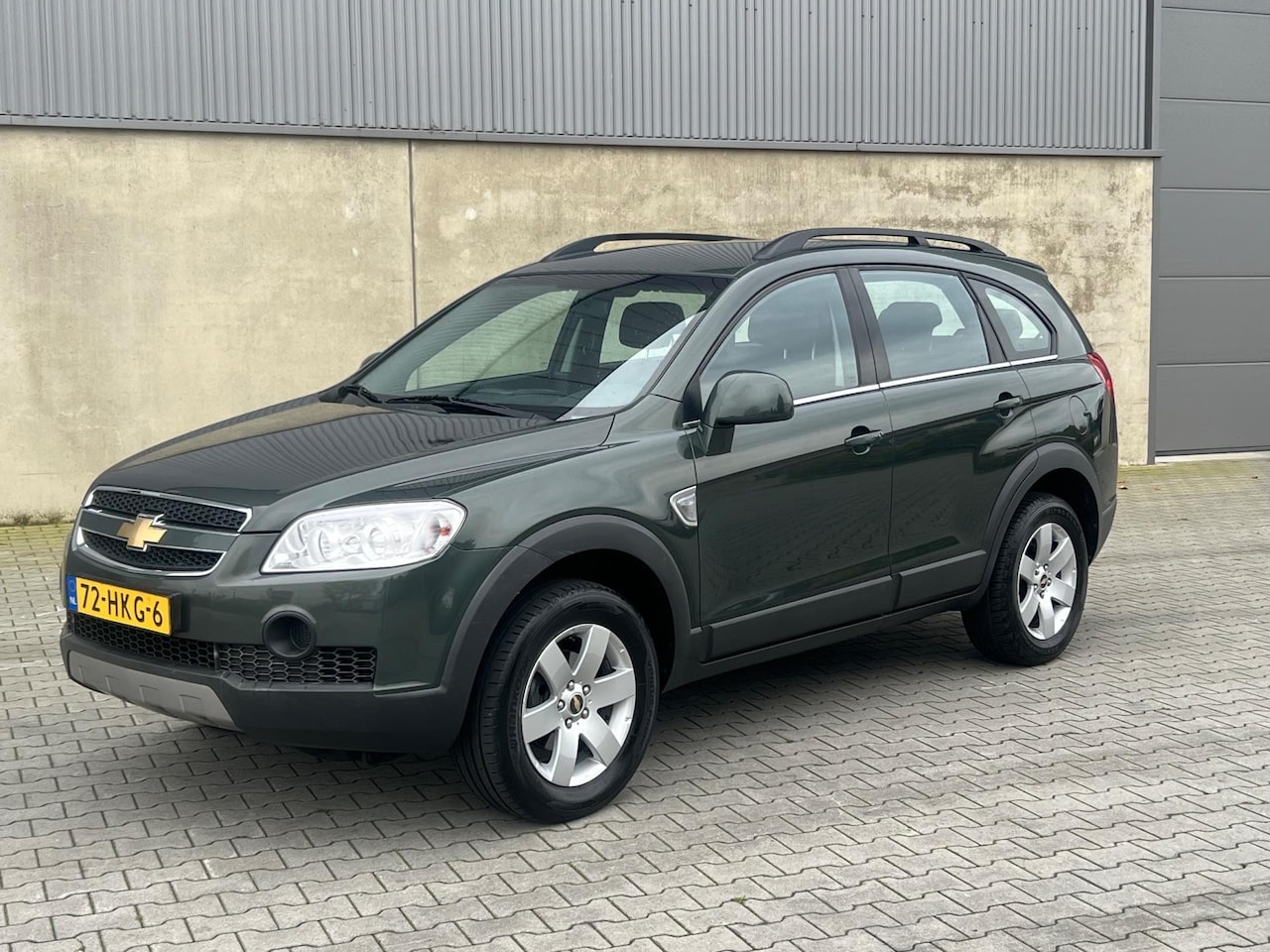 Chevrolet Captiva - 2.4i Style 2WD 7 PERSOONS+AIRCO+RADIO CD AUX+NAVI SCHERM+ELEKTRISCHE PAKKET+TREKHAAK+CRUIS - AutoWereld.nl