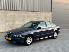 BMW 5-serie - 520i Edition AUTOMAAT+GROOT NAVI SCHERM+CRUISE CONTROL+CLIMATE AIRCO+ELEKTRISCHE PAKKET+TR