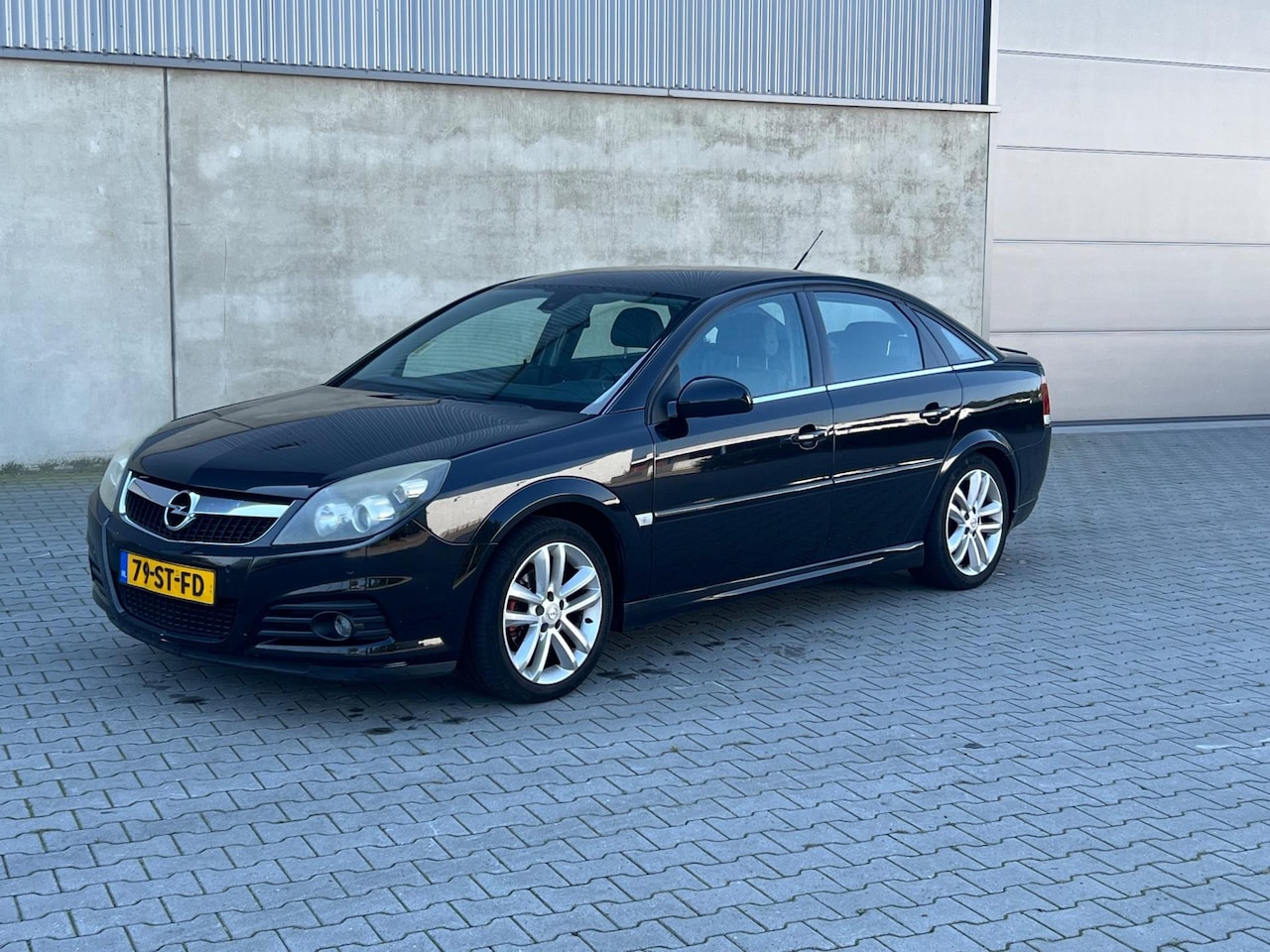 Opel Vectra GTS - 1.8-16V Executive VOL LEDER+NAVIGATIE+CRUISE+PDC+STOELVERWARMING+VELGEN+TREKHAAK - AutoWereld.nl