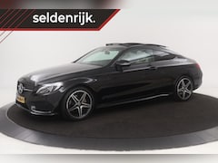 Mercedes-Benz C-klasse Coupé - 180 AMG Night | Panoramadak | Leder | Camera | Stoelverwarming | Full LED | Park Assist |