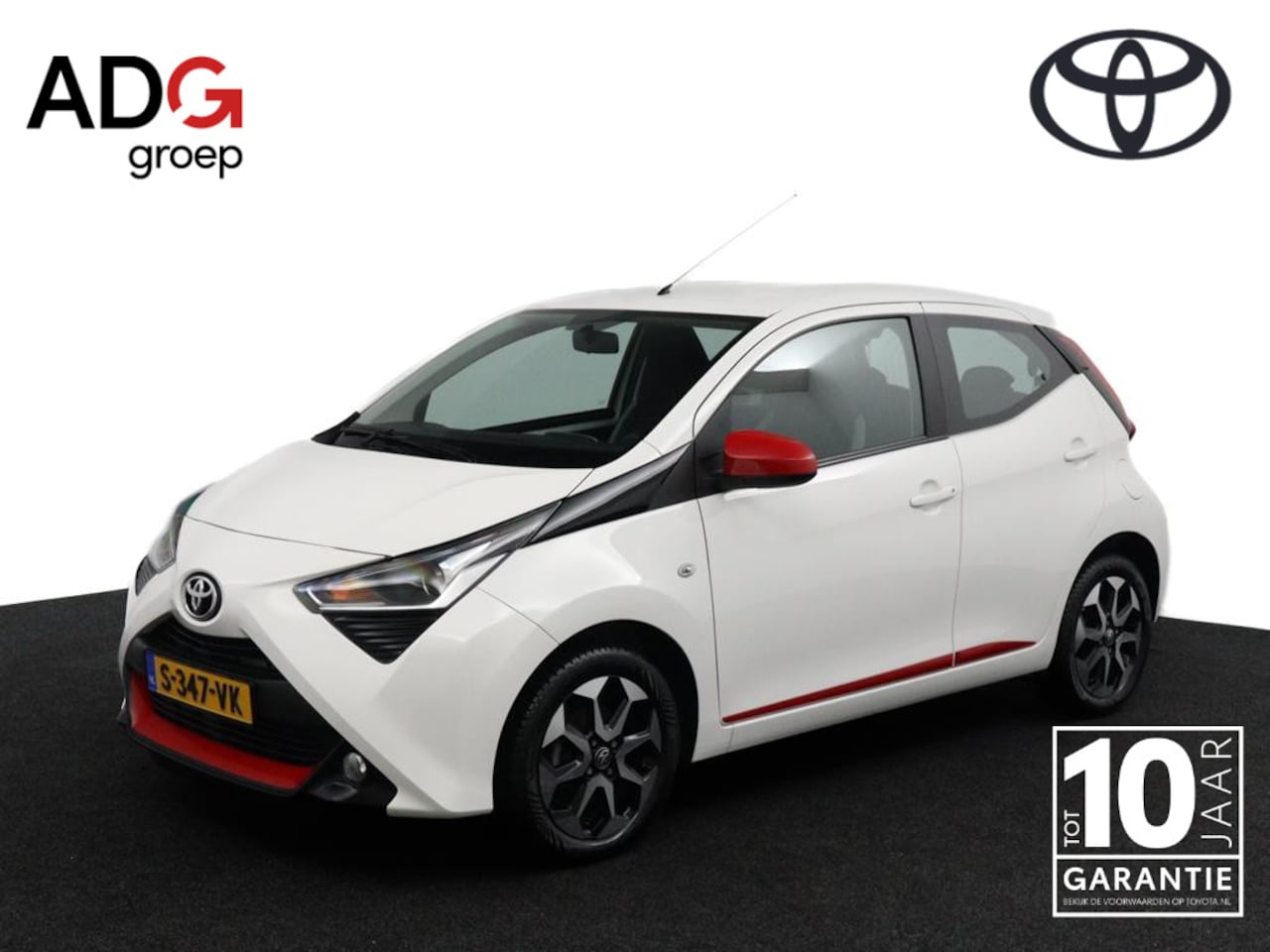 Toyota Aygo - 1.0 VVT-i x-play Exclusive Edtion | Lichtmetalen Velgen | Red Design Pakket | Achteruitrij - AutoWereld.nl