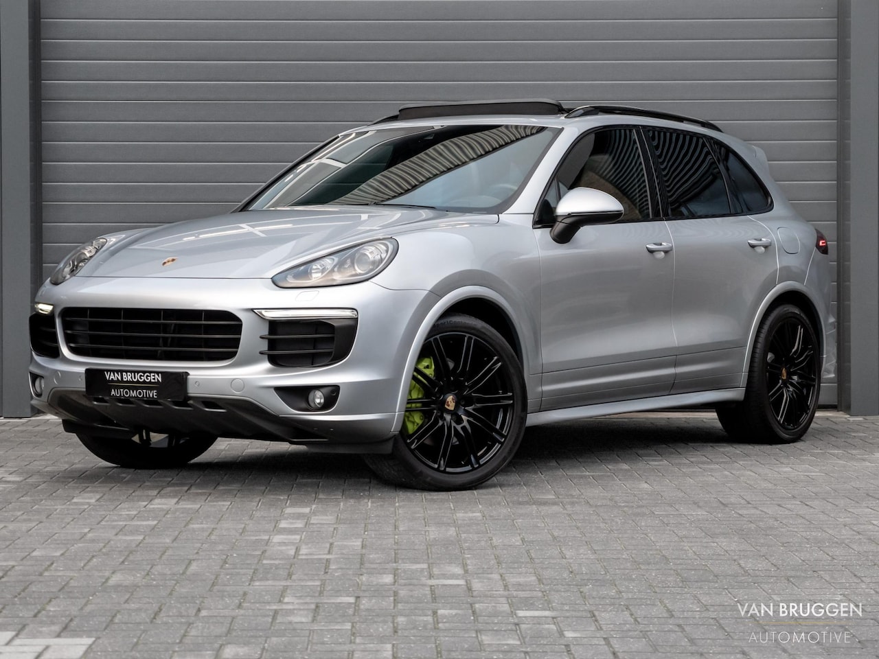 Porsche Cayenne - 3.0 S E-Hybrid Platinum Edition Luchtv Trekhaak NAP 21" Bose - AutoWereld.nl