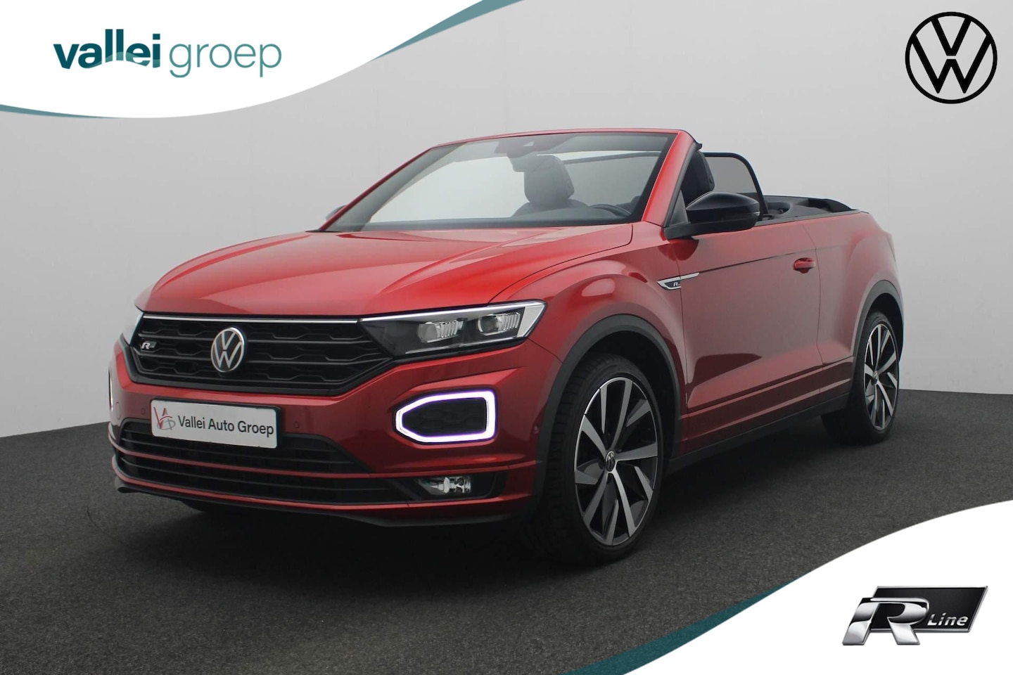 Volkswagen T-Roc Cabrio - 1.5 TSI 150PK DSG R-Line Black Style | Leer | Trekhaak | Navi | 19 inch | BEATS | Camera | - AutoWereld.nl