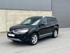 Mitsubishi Outlander - 2.4 Instyle AUTOMAAT+LEDER+AIRCO+SCHUIFDAK+CRUISE+PDC+FLIPPERS+MF STUUR+KEYLESS GO+SUBWOOF